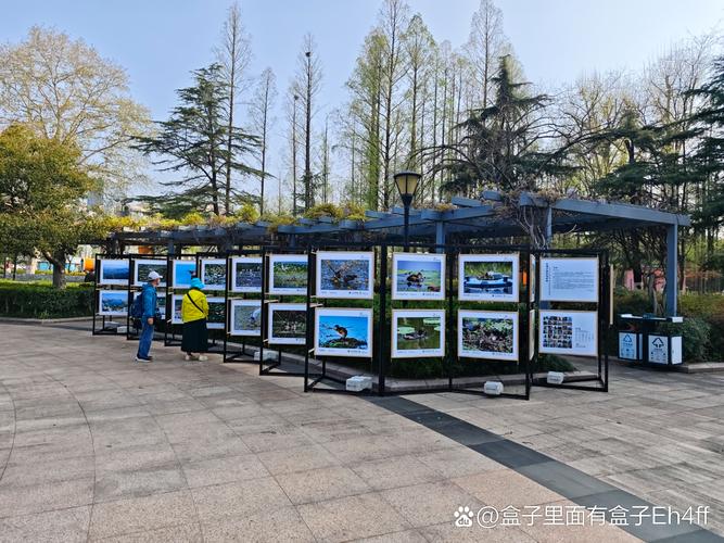 武汉专业承接摄影作品展示,书画作品展览,海报宣传,标准展位搭建,展板